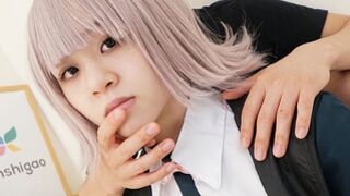 Cutie Saeko Ishiki comes to see us with a charming cosplay