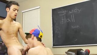 Sexy skinny twinks Dustin & Elijah railing & barebacking