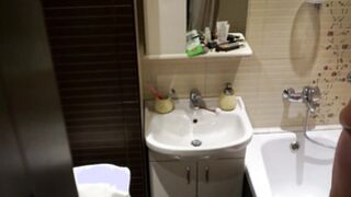 My naked GF washing up in the bathroom is exactly what you need to strok