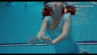 Piyavka Chehova large tits brunette Czech underwater