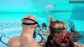 Eva Sasalka & Jason being watched underwater while fucking