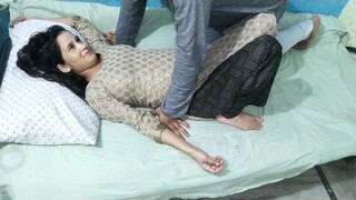 Bombshell Preggo Indian Wifey Gets Fucking In Night Sex