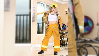 Tranny in Outfit Seduction